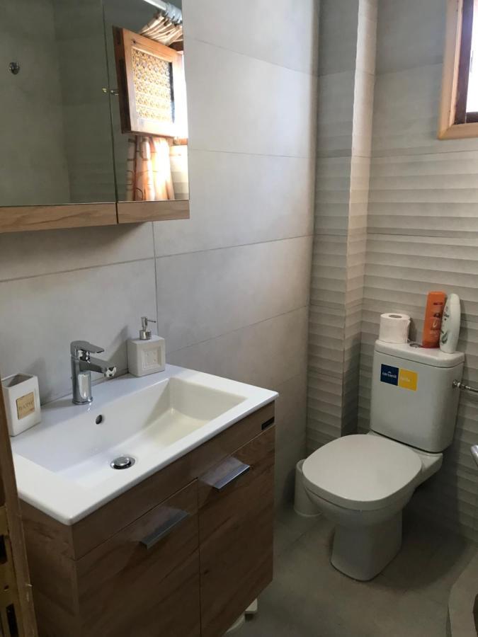 Villas Nies Seaside Appartments Szúrpi Kültér fotó