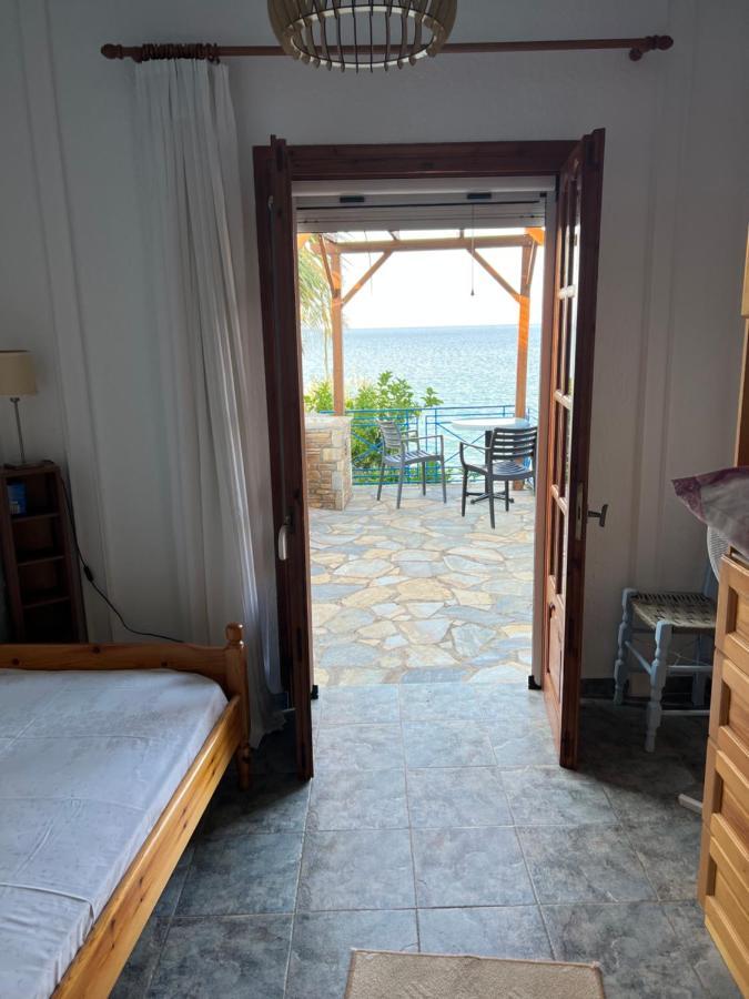 Villas Nies Seaside Appartments Szúrpi Kültér fotó