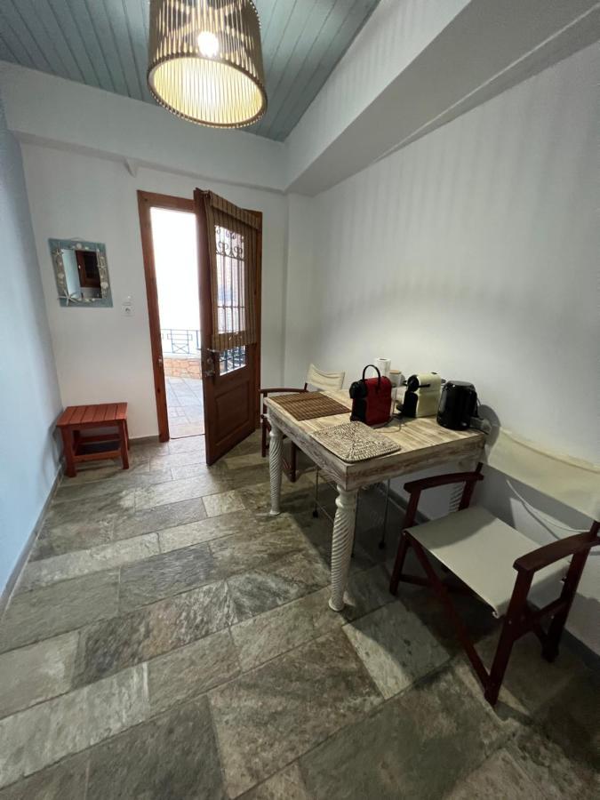 Villas Nies Seaside Appartments Szúrpi Kültér fotó