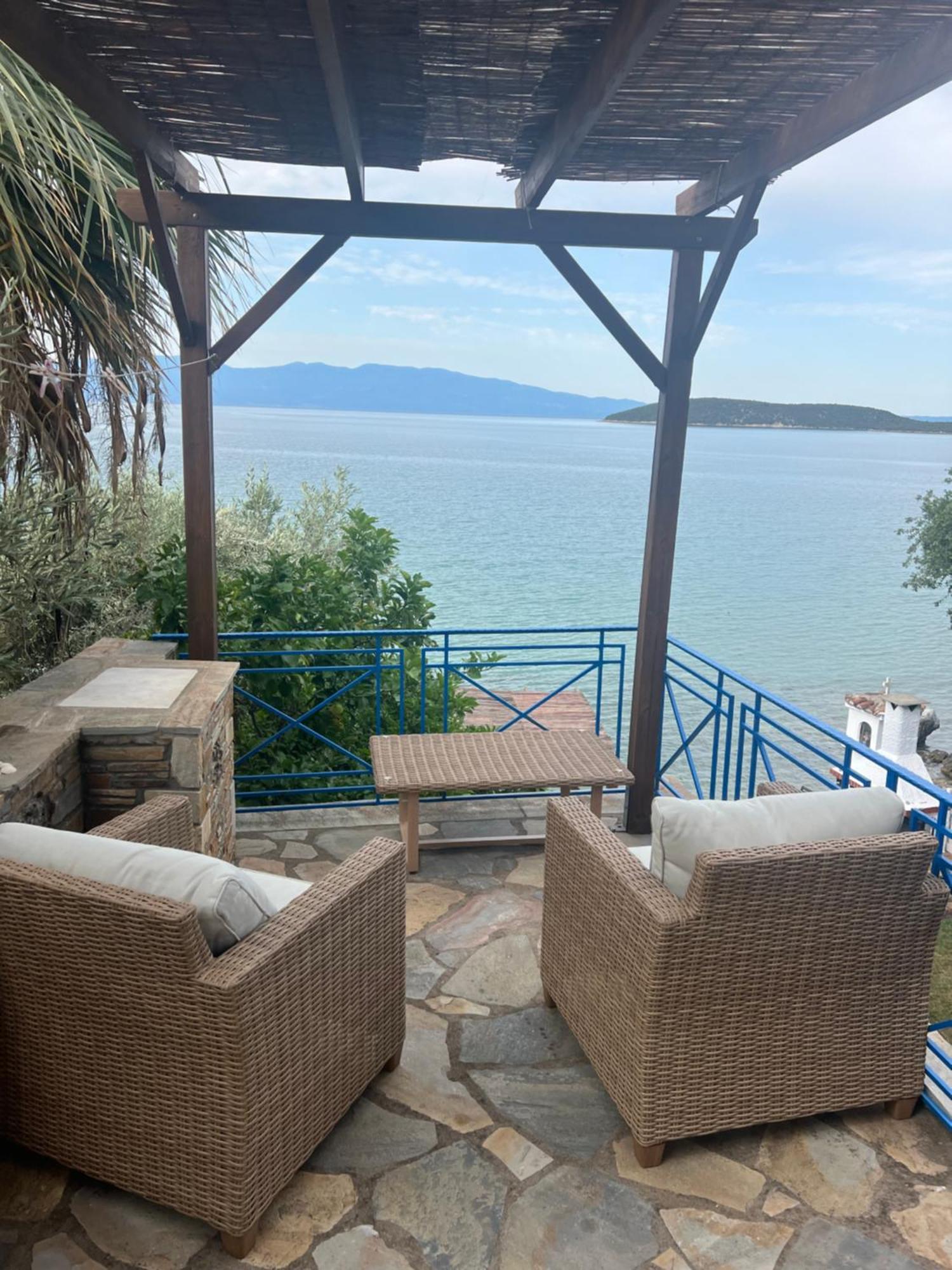 Villas Nies Seaside Appartments Szúrpi Kültér fotó