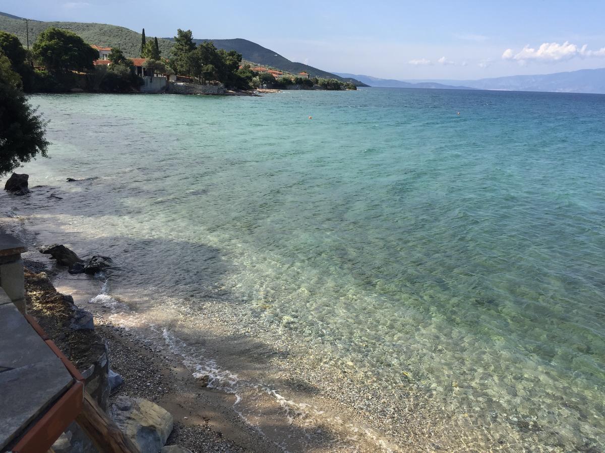 Villas Nies Seaside Appartments Szúrpi Kültér fotó