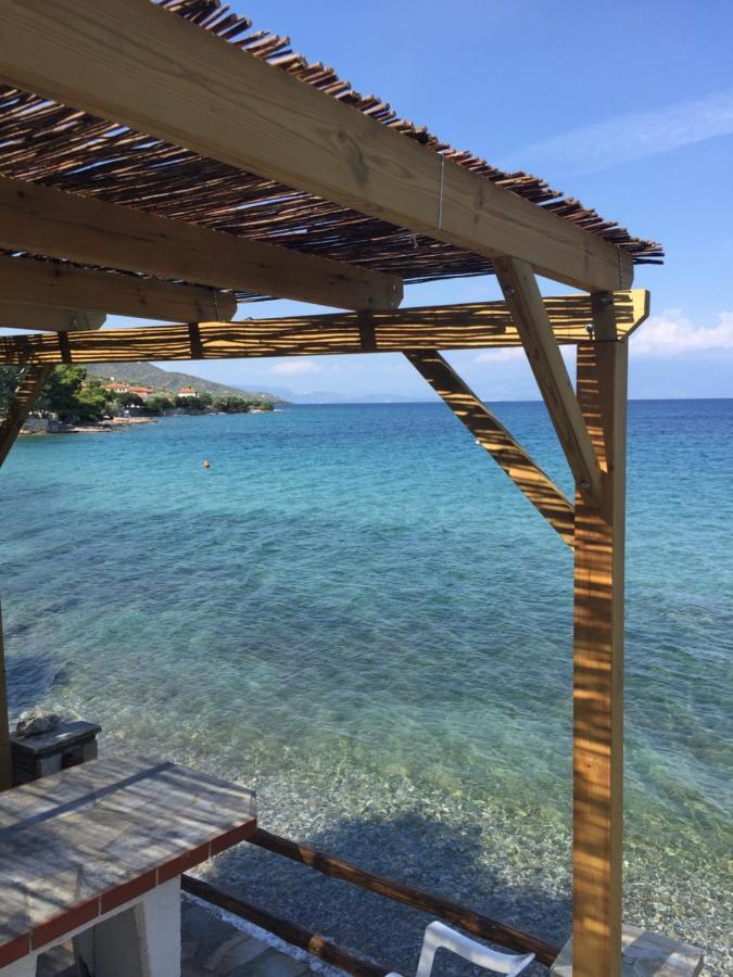 Villas Nies Seaside Appartments Szúrpi Kültér fotó